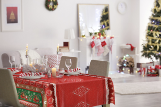 Toalhas temáticas são opções para decorar no Natal